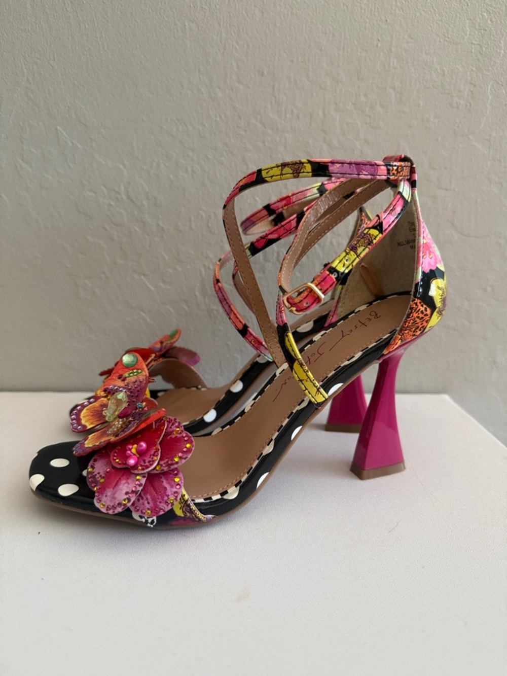Betsey Johnson EMB01S5 Butterfly Pink Floral Polka Dot Strappy Heels 5.5